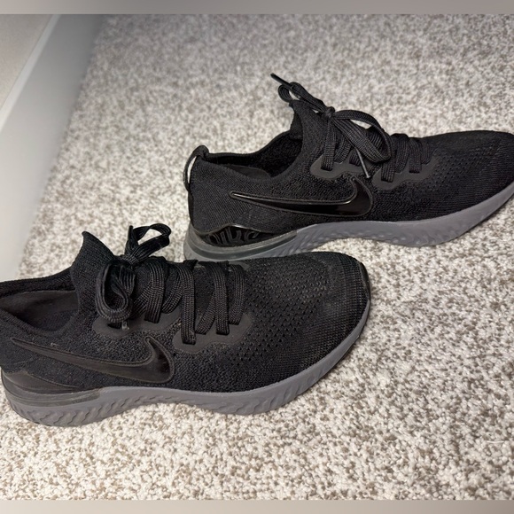 Nike Reacts Size 6. Women’s - Picture 2 of 2